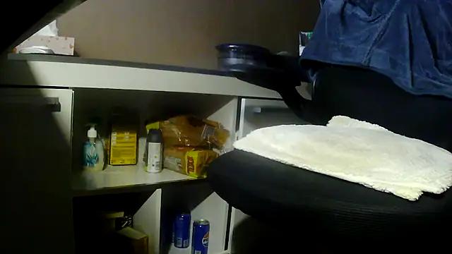 suedel65 online show from 04/19/26, 02:44