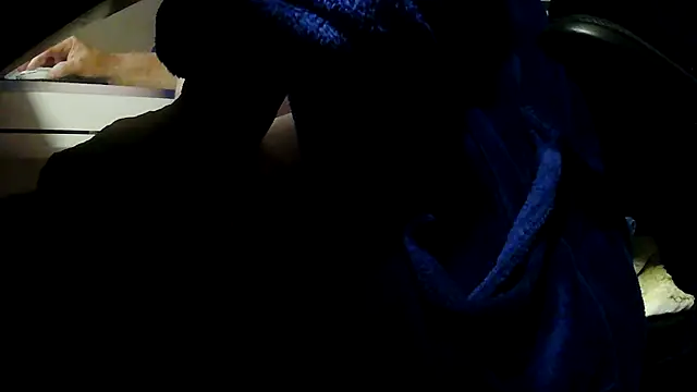 suedel65 online show from 05/17/26, 03:04