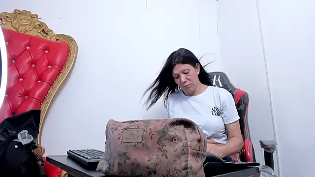 Cleopatra Trans online show from 02/18/25, 11:55