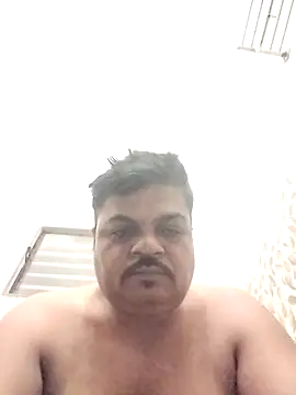Snapshot of Desi_Londa_143 chatting on 09/21/25, 09:49 Desi Londa 143 online show from 09/21/25, 09:49