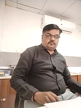 Desi Londa 143 online show from 12/03/25, 04:53