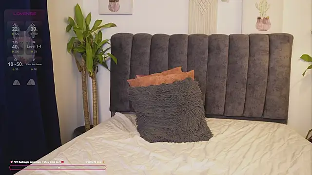 bunnycuteshy online show from 03/17/25, 04:11