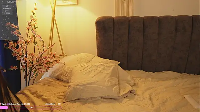 bunnycuteshy online show from 09/25/25, 02:54