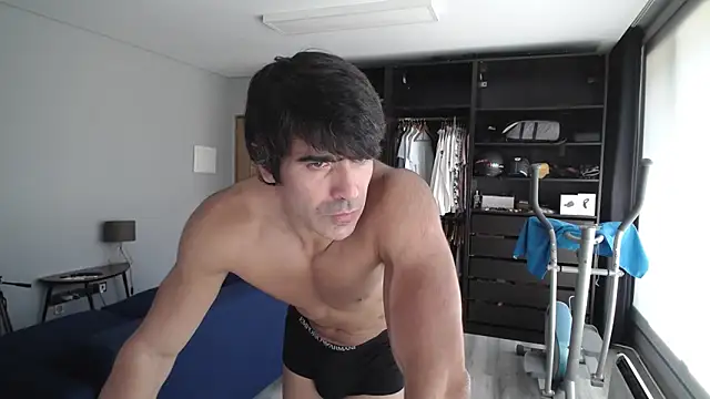 samricci21 online show from 09/30/25, 01:16