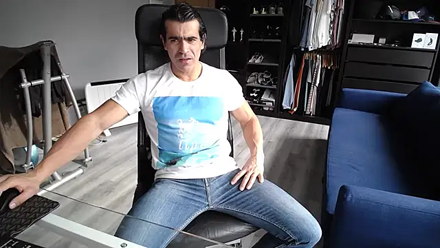 samricci21 online show from 11/11/25, 03:12