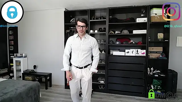 samricci21 online show from 03/31/26, 12:05