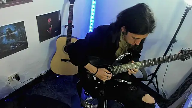 shelby  hotshoww online show from 02/05/25, 02:51