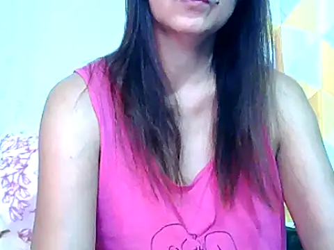 urwife tobe online show from 02/18/25, 01:44