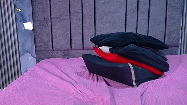 DANIK STAR online show from 11/04/25, 01:21