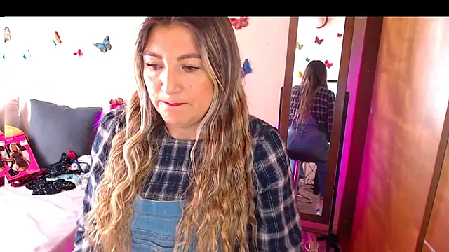 Jolie-Mature online show from 09/20/25, 08:21