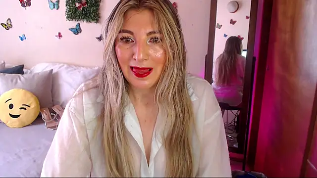 Snapshot of Jolie-Mature chatting on 05/09/26, 08:03 Jolie-Mature online show from 05/09/26, 08:03