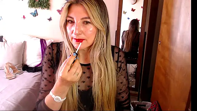 Snapshot of Jolie-Mature chatting on 06/02/26, 09:17 Jolie-Mature online show from 06/02/26, 09:17