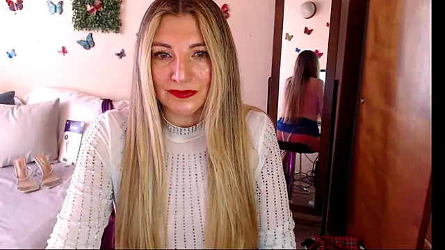 Snapshot of Jolie-Mature chatting on 06/05/26, 08:58 Jolie-Mature online show from 06/05/26, 08:58