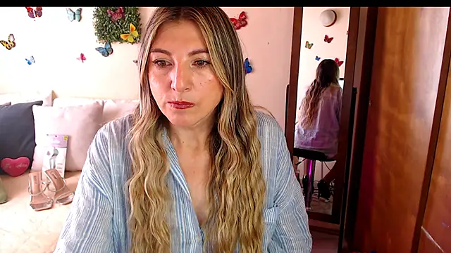 Snapshot of Jolie-Mature chatting on 06/24/26, 08:08 Jolie-Mature online show from 06/24/26, 08:08