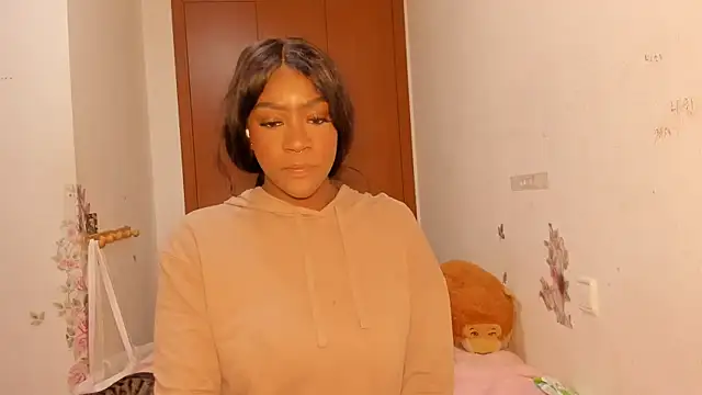 viioolleettaa online show from 04/13/26, 04:45