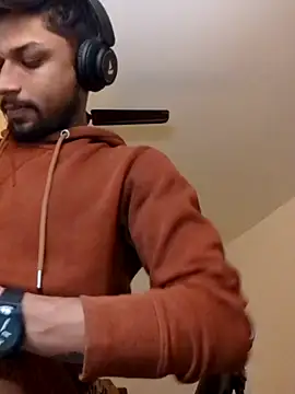 Snapshot of _IRRESISTIBLE_ chatting on 01/17/25, 04:04 IRRESISTIBLE online show from 01/17/25, 04:04