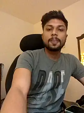 Snapshot of _IRRESISTIBLE_ chatting on 01/31/25, 03:33 IRRESISTIBLE online show from 01/31/25, 03:33