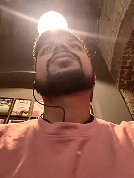 Snapshot of _IRRESISTIBLE_ chatting on 02/14/25, 11:10 IRRESISTIBLE online show from 02/14/25, 11:10