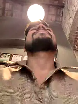 Snapshot of _IRRESISTIBLE_ chatting on 02/16/25, 09:04 IRRESISTIBLE online show from 02/16/25, 09:04