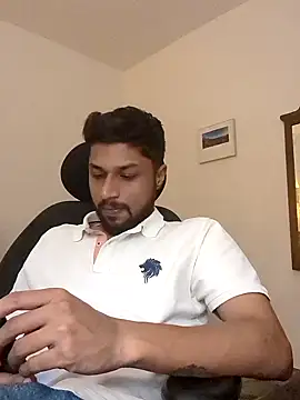 Snapshot of _IRRESISTIBLE_ chatting on 02/21/25, 04:05 IRRESISTIBLE online show from 02/21/25, 04:05