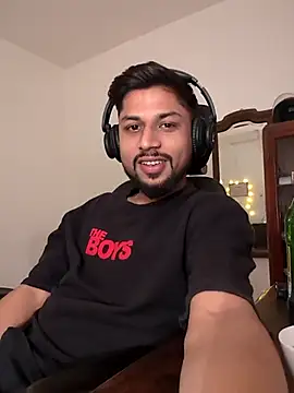 Snapshot of _IRRESISTIBLE_ chatting on 02/28/25, 04:31 IRRESISTIBLE online show from 02/28/25, 04:31