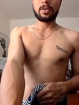 Snapshot of _IRRESISTIBLE_ chatting on 09/16/25, 01:01 IRRESISTIBLE online show from 09/16/25, 01:01