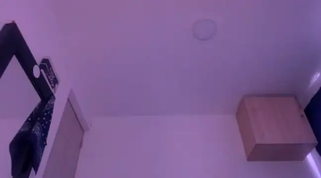 Snapshot of Samuel_Suarez chatting on 02/19/25, 03:27 Samuel Suarez online show from 02/19/25, 03:27