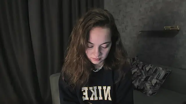 KristinaLoison online show from 04/24/26, 04:31