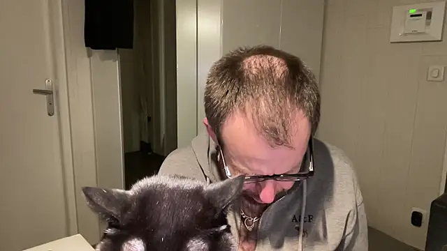 FABIOGLASSES online show from 03/31/26, 09:15