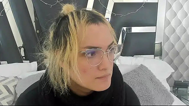 katya kozlov online show from 02/14/25, 02:50