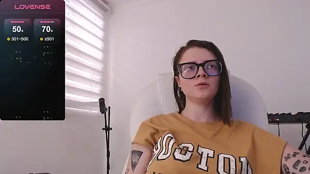 Snapshot of Arya_starrk chatting on 12/18/24, 03:11 Arya starrk online show from 12/18/24, 03:11