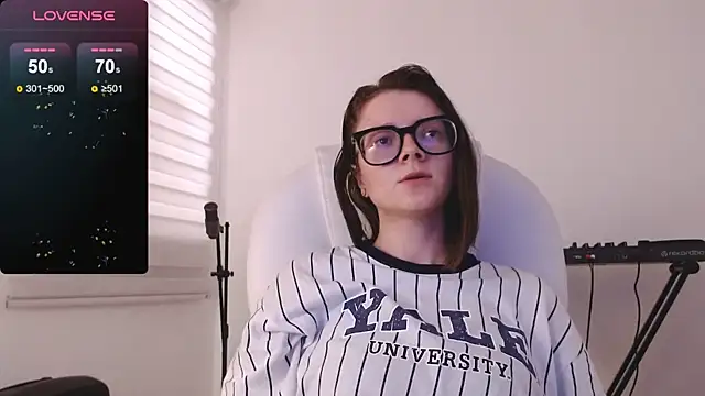 Snapshot of Arya_starrk chatting on 12/30/24, 08:47 Arya starrk online show from 12/30/24, 08:47