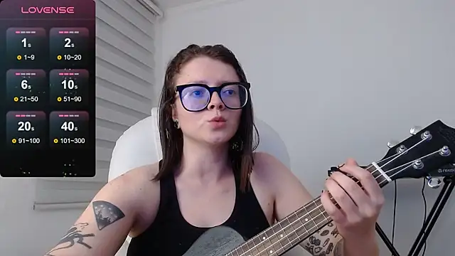 Snapshot of Arya_starrk chatting on 01/08/25, 01:11 Arya starrk online show from 01/08/25, 01:11