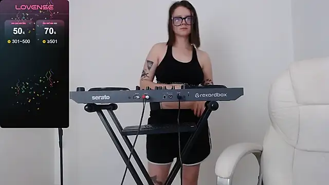 Snapshot of Arya_starrk chatting on 01/10/25, 10:57 Arya starrk online show from 01/10/25, 10:57