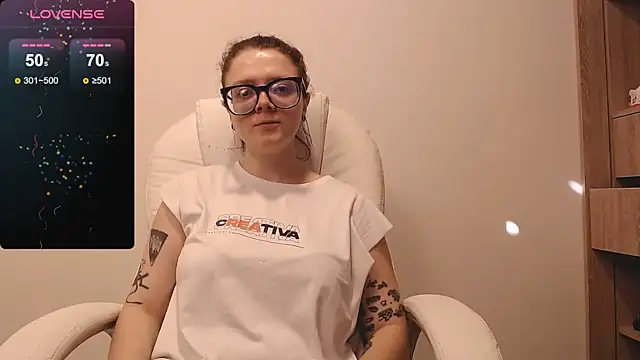 Snapshot of Arya_starrk chatting on 01/20/25, 01:32 Arya starrk online show from 01/20/25, 01:32