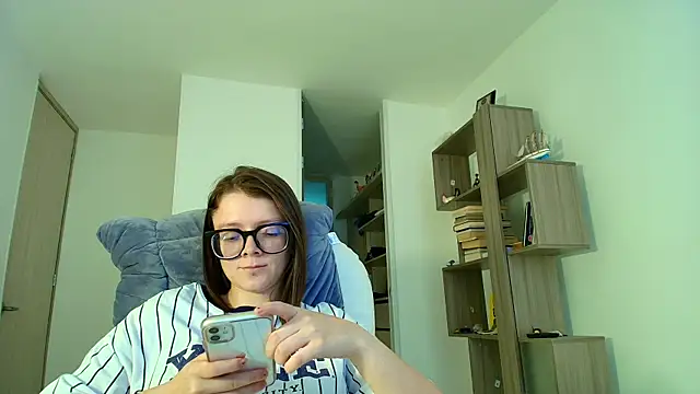 Snapshot of Arya_starrk chatting on 09/11/25, 03:12 Arya starrk online show from 09/11/25, 03:12