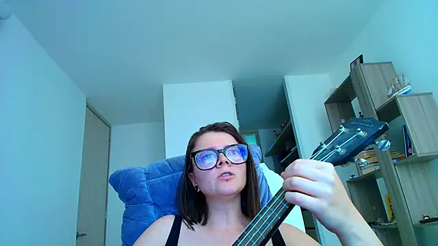 Snapshot of Arya_starrk chatting on 09/13/25, 04:29 Arya starrk online show from 09/13/25, 04:29