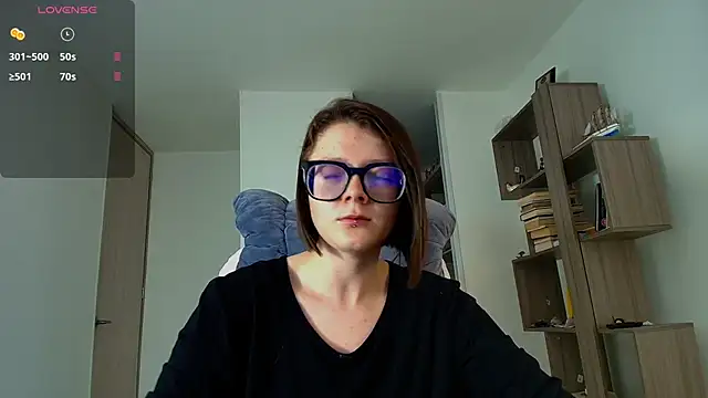 Snapshot of Arya_starrk chatting on 10/16/25, 02:18 Arya starrk online show from 10/16/25, 02:18