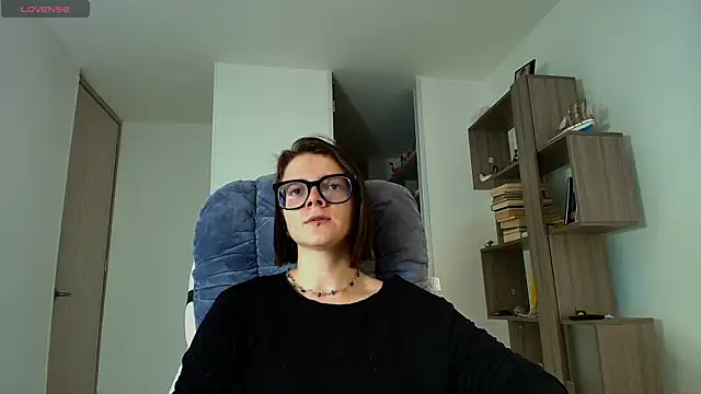 Snapshot of Arya_starrk chatting on 10/17/25, 02:52 Arya starrk online show from 10/17/25, 02:52