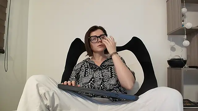 Arya starrk online show from 03/04/26, 01:39