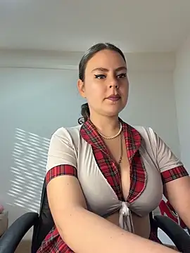 Snapshot of Stoned-baby69 chatting on 06/12/26, 04:17 Stoned-baby69 online show from 06/12/26, 04:17
