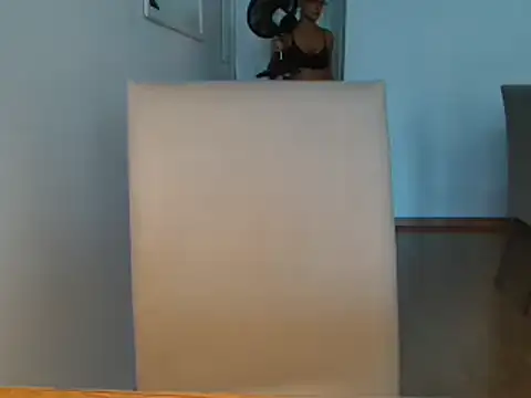 Snapshot of melaniepatterson chatting on 02/06/25, 02:26 melaniepatterson online show from 02/06/25, 02:26