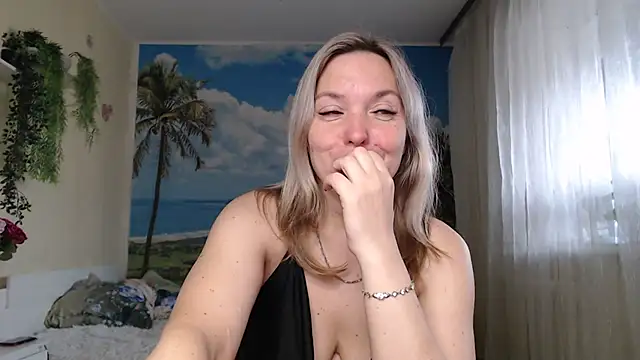 soaring love online show from 09/25/25, 04:49