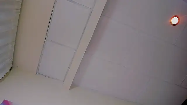 Valentinamolina  online show from 01/12/25, 04:31