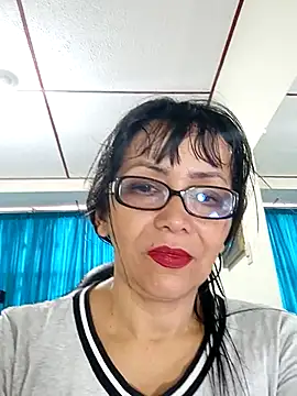 kelly dirty  online show from 10/14/25, 05:14