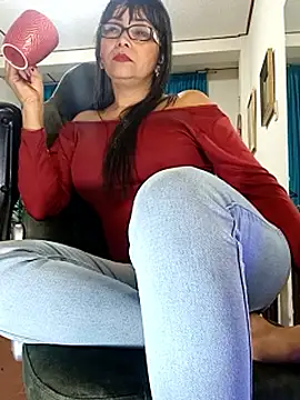 kelly dirty  online show from 04/21/26, 01:42