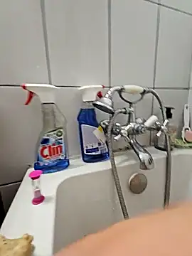 feathersify online show from 09/15/25, 08:14