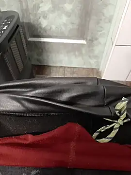 feathersify online show from 11/06/25, 06:58