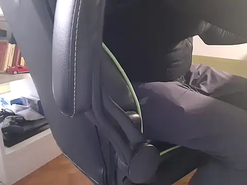 feathersify online show from 02/04/26, 06:41