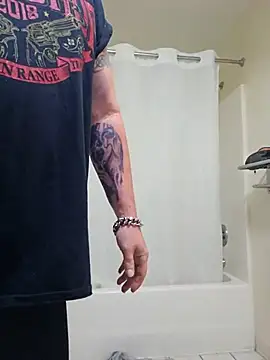 Littledick007007 online show from 09/10/25, 08:47